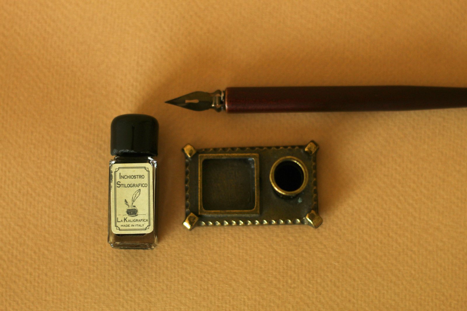 Pen Holder